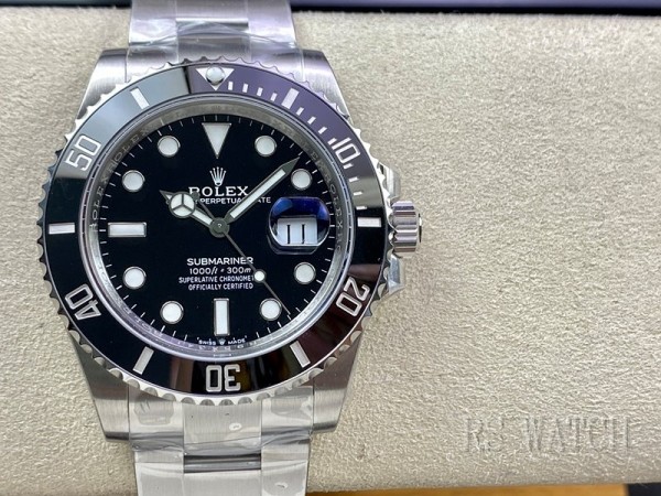 롤렉스 서브마리너 검판 41mm 전면 이미지