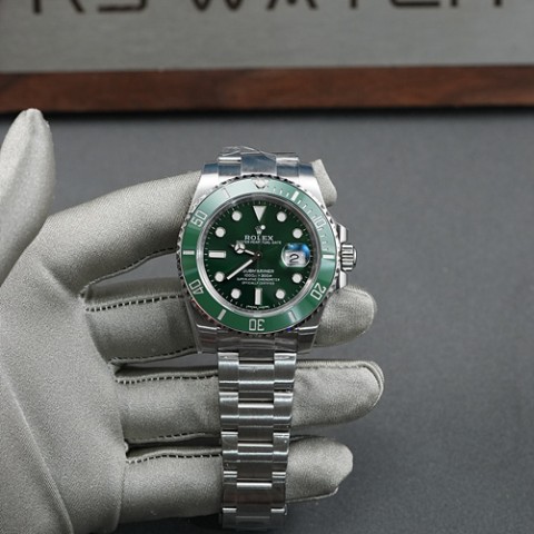 롤렉스 서브마리너 헐크 40mm